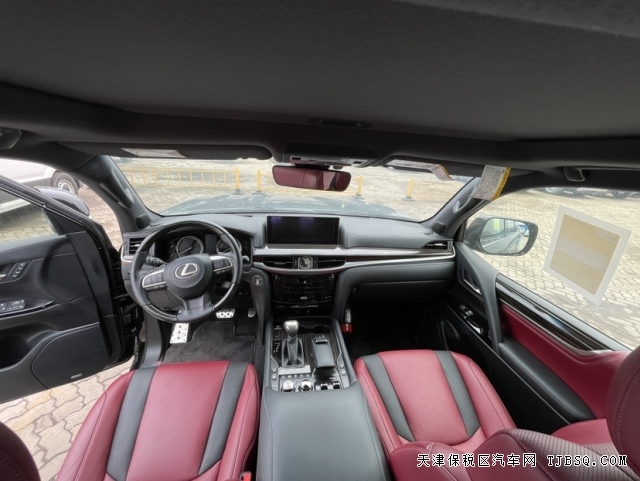一代經(jīng)典雷克薩斯LX570中東版限量S最具氣場的硬派越野車