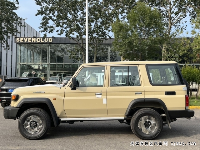 中東版24酷路澤LC76汽油自動擋4.0L豐田專業(yè)工具車