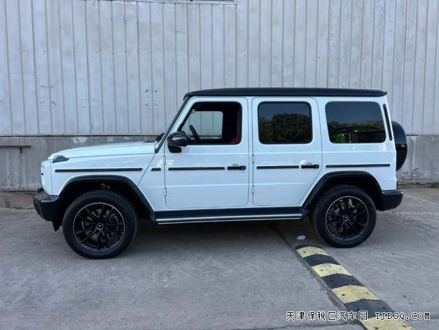 25款奔馳G500新款震撼上市國(guó)內(nèi)現(xiàn)車預(yù)定從速