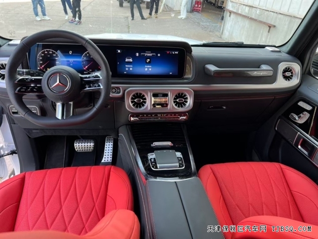 25款奔馳G500新款震撼上市國(guó)內(nèi)現(xiàn)車預(yù)定從速
