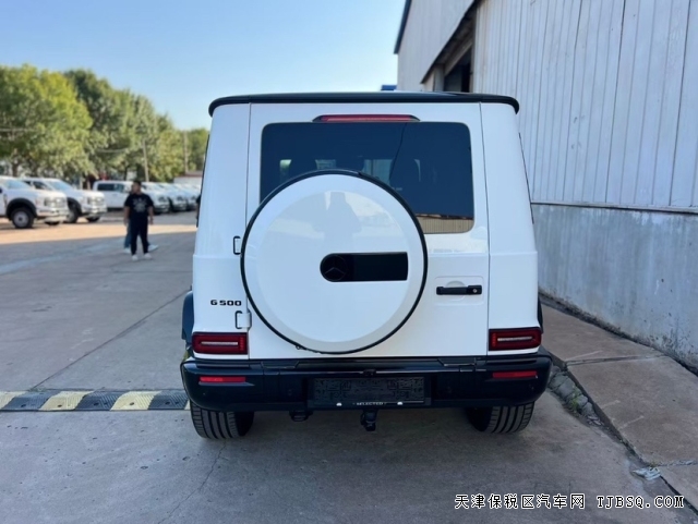 25款奔馳G500新款震撼上市國(guó)內(nèi)現(xiàn)車預(yù)定從速