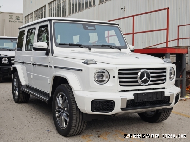 25款奔馳G450d柴油版港口現(xiàn)車(chē)接受預(yù)定160萬(wàn)體驗(yàn)改款車(chē)型