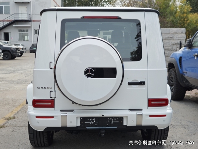 25款奔馳G450d柴油版港口現(xiàn)車(chē)接受預(yù)定160萬(wàn)體驗(yàn)改款車(chē)型