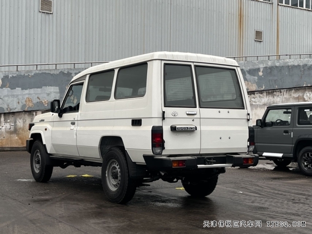 強大耐用的24款豐田自動擋LC78柴油2.8T超長續(xù)航2000公里