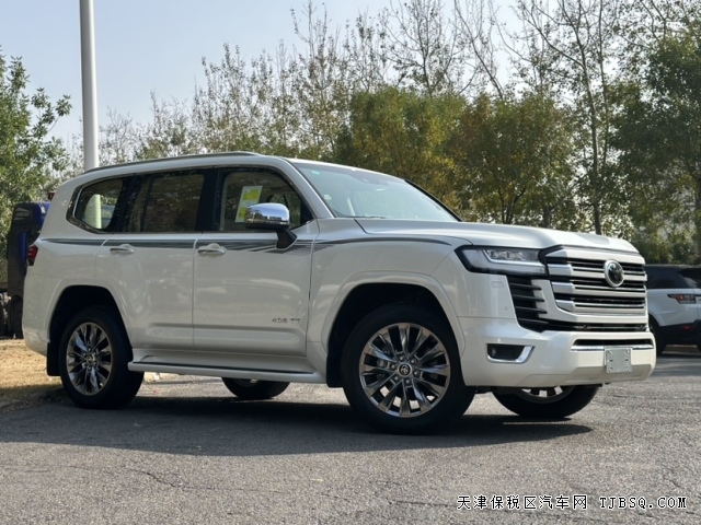 中東版酷路澤LC300 VXR三把鎖百萬(wàn)級(jí)別最實(shí)用配置車型