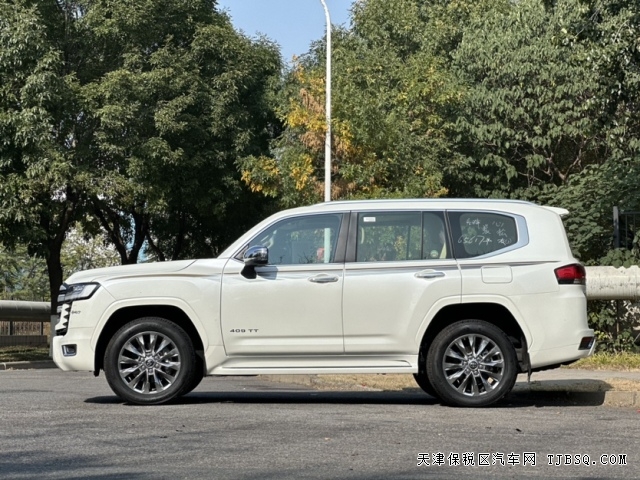 中東版酷路澤LC300 VXR三把鎖百萬(wàn)級(jí)別最實(shí)用配置車型