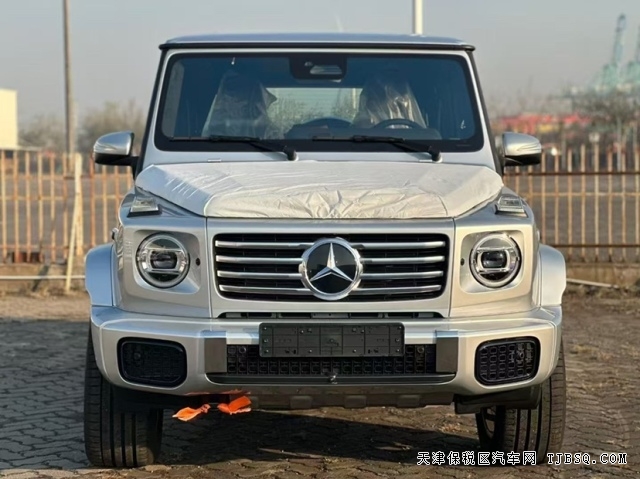 金屬銀25款奔馳G450d柴油3.0T中期改款港口最新配置行情