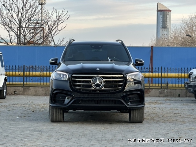 美規(guī)25款奔馳GLS450七座22輪AMG暗夜包港口現(xiàn)車(chē)