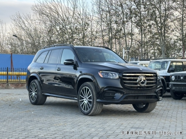美規(guī)25款奔馳GLS450七座22輪AMG暗夜包港口現(xiàn)車(chē)
