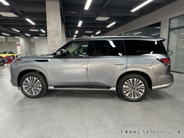 日系全尺寸SUV25款英菲尼迪QX80搭載3.5T新款發(fā)動(dòng)機(jī)