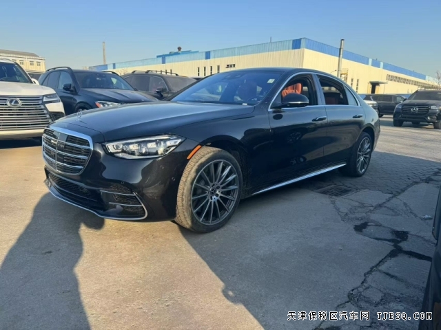 25款加版奔馳S500L四驅(qū)配置豐富顏色齊全店里現(xiàn)車