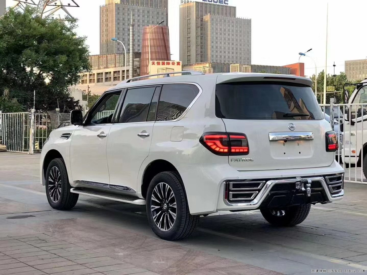 2020款中東日產(chǎn)途樂Y62現(xiàn)車46萬 因為你需要,恰好我專業(yè)!
