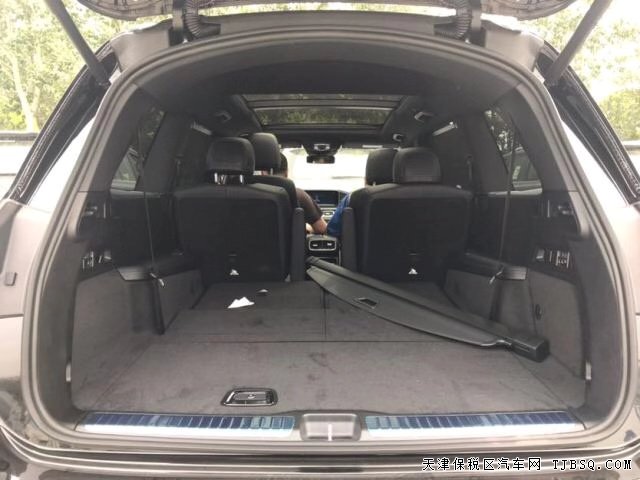 20款奔馳GLS450加版頂配 港口現(xiàn)車夏日鉅惠113萬