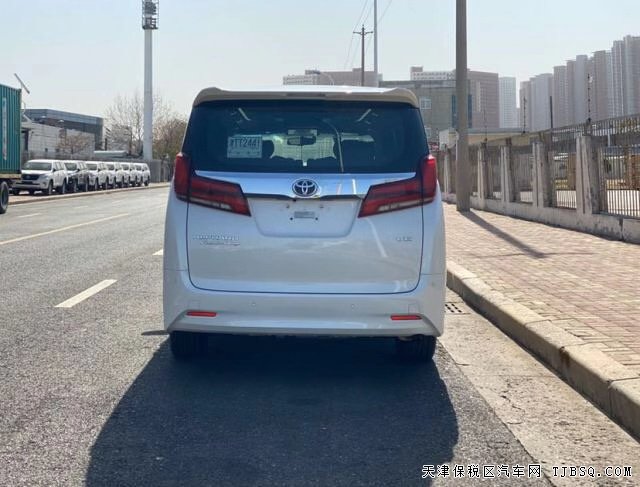 20款豐田埃爾法3.5L 港口現(xiàn)車全國最低價99.5萬