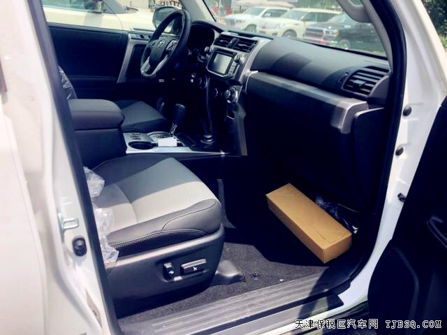 超霸 20款 4.0 TRD 越野 現(xiàn)車手續(xù)齊