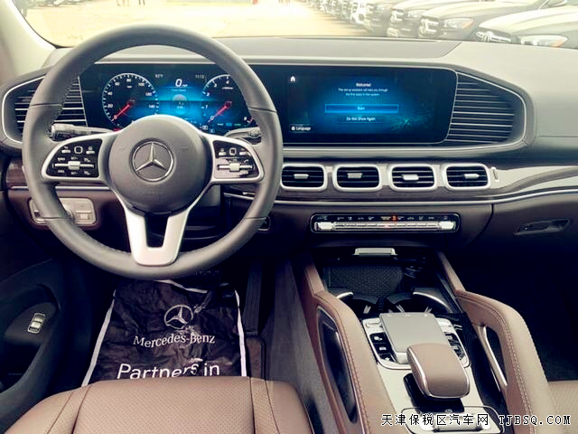 奔馳GLS450 20款 6座 全景20輪 現(xiàn)車手續(xù)齊