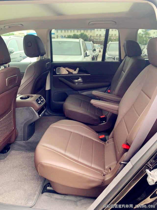 奔馳GLS450 20款 6座 全景20輪 現(xiàn)車手續(xù)齊