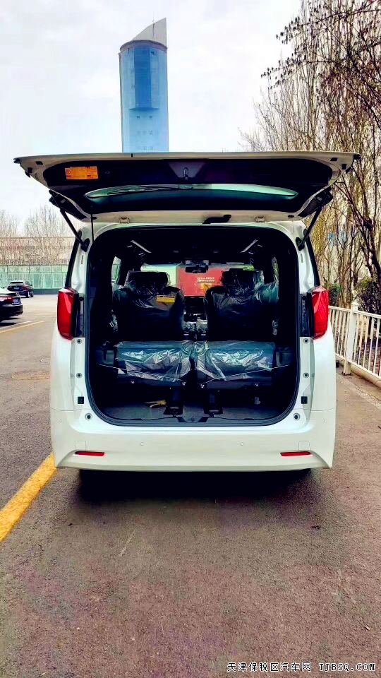 埃爾法 19款 3.5 兩驅(qū) Executive 頂配 臺(tái)灣版 現(xiàn)車(chē) 手續(xù)齊