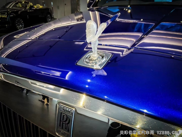 勞斯萊斯庫里南，頂級奢華，現(xiàn)車不用等！