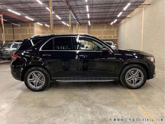 奔馳GLE350加版最頂配 港口國(guó)六現(xiàn)車特價(jià)優(yōu)惠