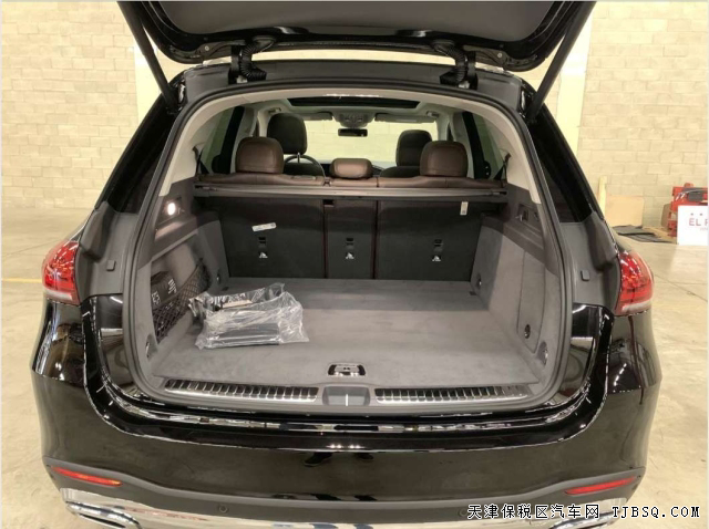 奔馳GLE350加版最頂配 港口國(guó)六現(xiàn)車特價(jià)優(yōu)惠