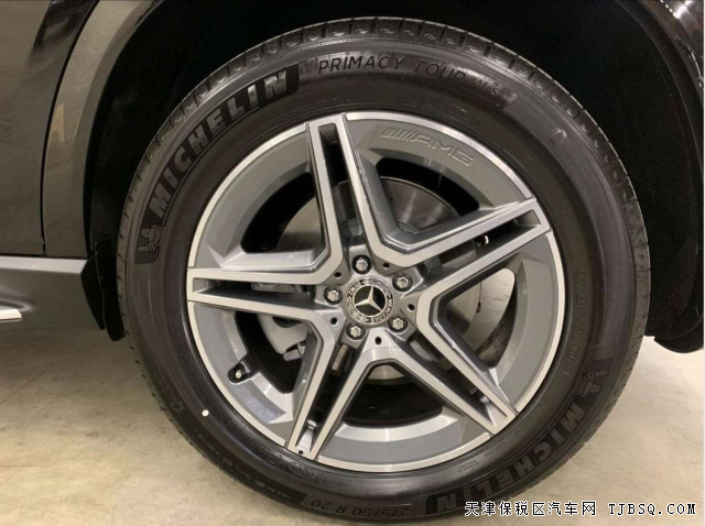 奔馳GLE350加版最頂配 港口國(guó)六現(xiàn)車特價(jià)優(yōu)惠