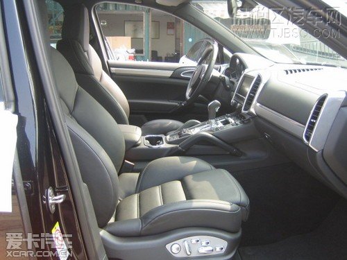 保時(shí)捷卡宴中規(guī)美規(guī)版現(xiàn)車天津最低報(bào)價(jià)