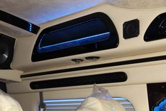 進(jìn)口GMC商務(wù)之星 高檔房車 彰顯身份