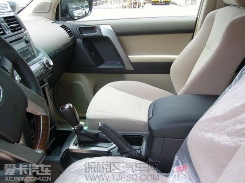 豐田霸道2700現(xiàn)車充足超低價(jià)38.6萬鉅惠