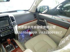 豐田酷路澤5700 天津港現(xiàn)車(chē)搶先讓利價(jià)
