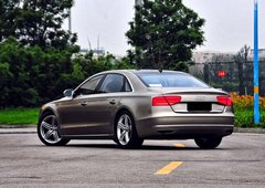 2013款奧迪A8L W12天津保稅區(qū) 現(xiàn)車報(bào)價(jià)價(jià)格