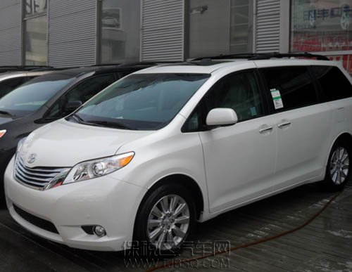 天津保稅區(qū)豐田塞納2.7L 3.5L新車到店 具體報(bào)價(jià)