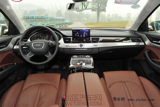 2013款奧迪A8L 天津保稅區(qū)現(xiàn)車報價80萬