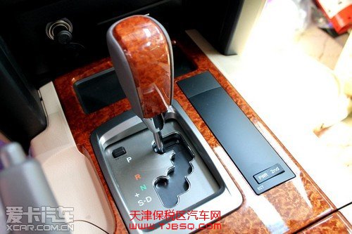 豐田酷路澤4000現(xiàn)車元旦特惠價讓利酬賓