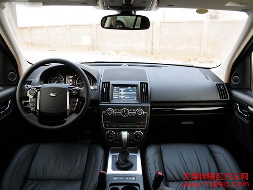 2013款路虎神行者2汽油版 頂配現(xiàn)車59.8萬(wàn)
