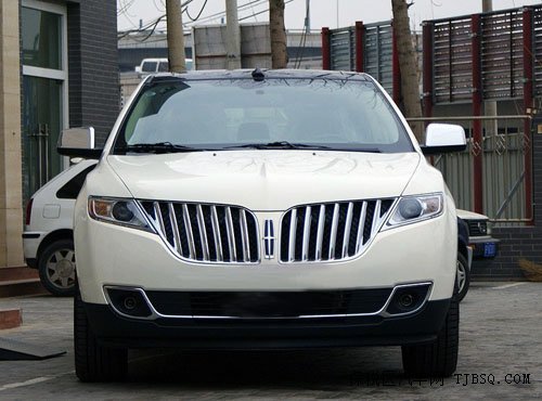 天津林肯MKT/MKX現(xiàn)車(chē) 促銷(xiāo)風(fēng)潮加劇速搶