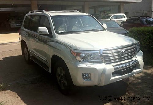 2013款豐田酷路澤4600 現(xiàn)車特惠124萬起