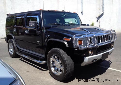 悍馬H2 現(xiàn)車優(yōu)惠超級(jí)動(dòng)力感受粗獷越野