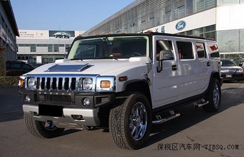 悍馬H2天津港現(xiàn)車 領(lǐng)略越野超霸氣風(fēng)范