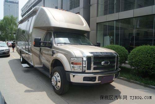 福特F550房車 豪華版現(xiàn)車特賣僅售288萬