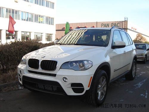 2013款美規(guī)版寶馬X5 現(xiàn)車63萬起可分期