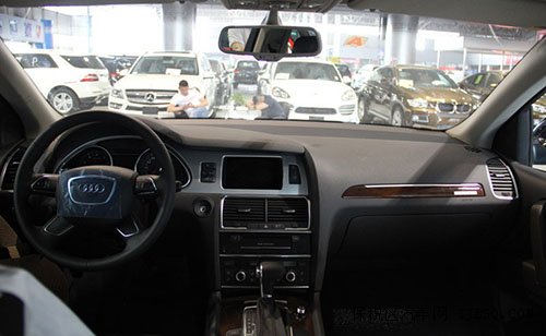 2014款奧迪Q7美規(guī)版 現(xiàn)車70萬全國可分期購車