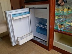 新款奔馳斯賓特房車 天津現(xiàn)車價格168萬