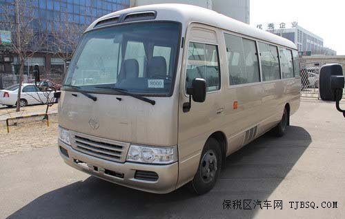 新款豐田考斯特 現(xiàn)車零利狂甩裸利促銷