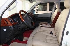 2014款豐田海獅商務(wù)車 上白下金優(yōu)惠促銷
