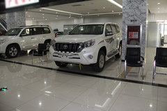 2014款豐田霸道2700 中東版現(xiàn)車39.7萬(wàn)送三包/踏板