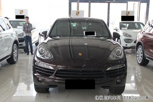 保時(shí)捷卡宴全系 現(xiàn)車(chē)超級(jí)特賣(mài)優(yōu)惠25萬(wàn)