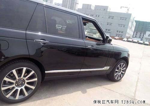 路虎攬勝加長版現(xiàn)車 店內(nèi)價(jià)格絕對給力
