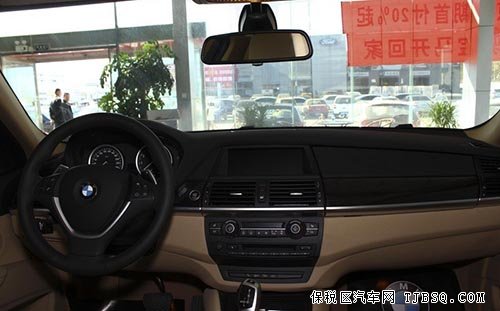 新款寶馬X6現(xiàn)車到店 多重優(yōu)惠就等您來