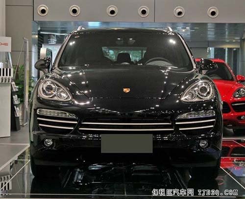 保時(shí)捷鉑金版卡宴 現(xiàn)金直降3萬市場(chǎng)最低